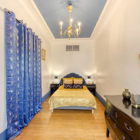 Апартаменты « la Cour Royale » Prestigieux A 50m Du Chateau De *