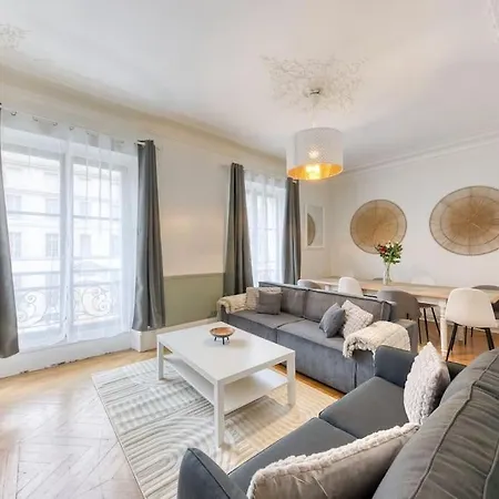 Apartamento  la Cour Royale   Prestigieux à 50m Du Château De