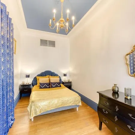 Апартаменты « la Cour Royale » Prestigieux A 50m Du Chateau De *